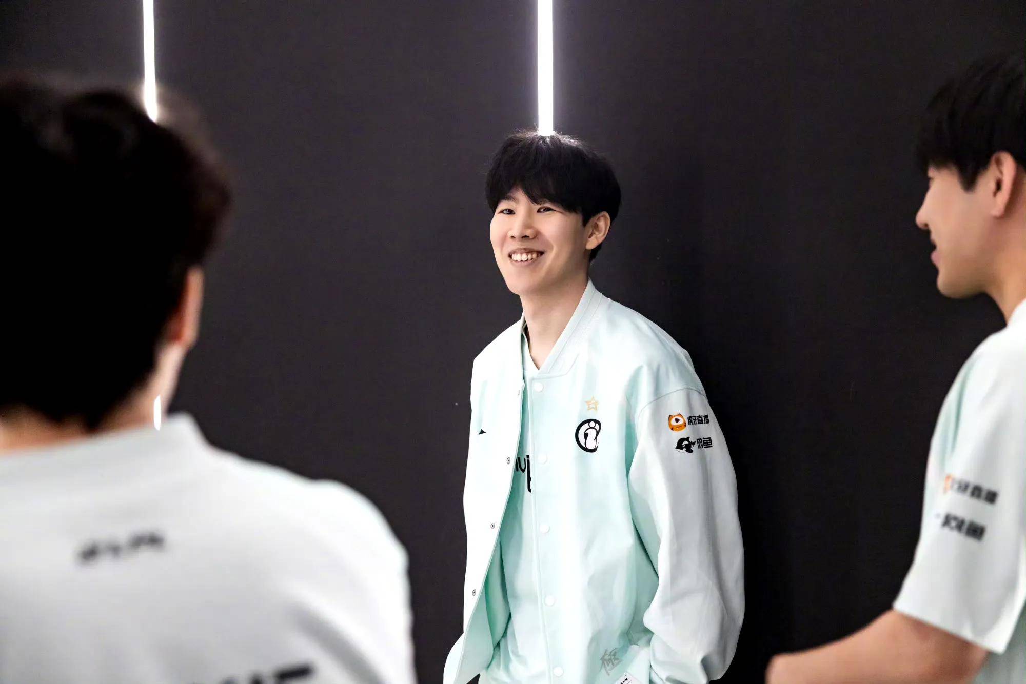 都是向梦想 都是向梦想