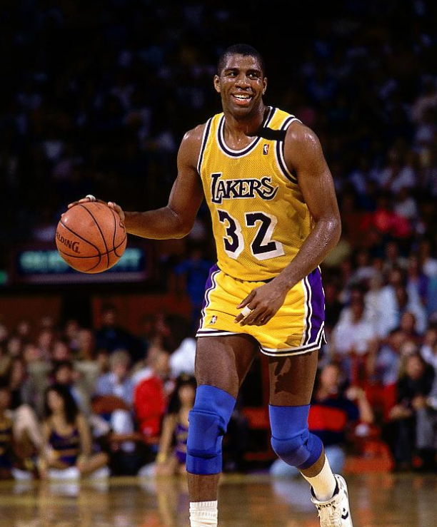 游泳队在本 游泳队在本